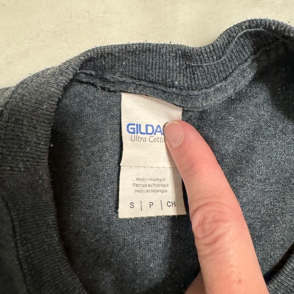 Stay Gold Outsiders T-shirt Men’s size Small - Picture 2 of 2